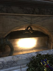 ローマ・ラファエロの棺